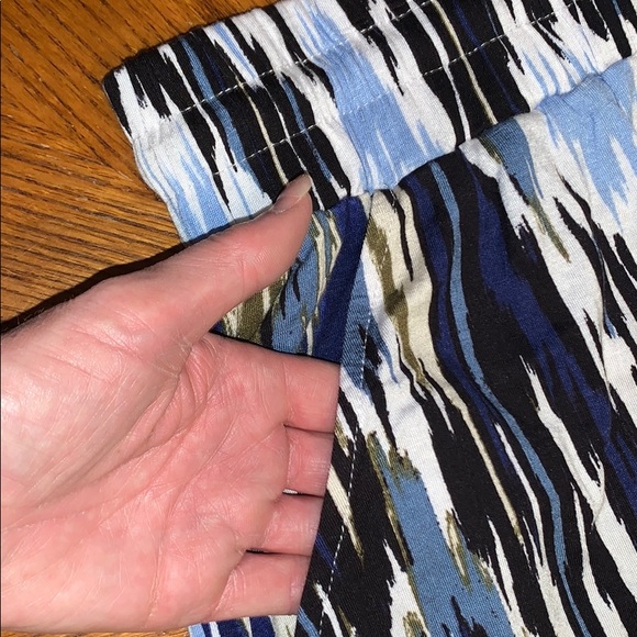 ⭐️NEW⭐️Maxi SKIRT w/Slits & Pockets💙 - Picture 4 of 6